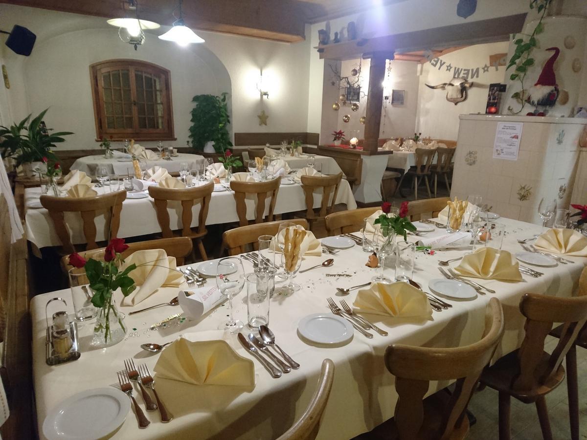 Gasthaus Zum Ochsen Neuhaus Eksteriør bilde