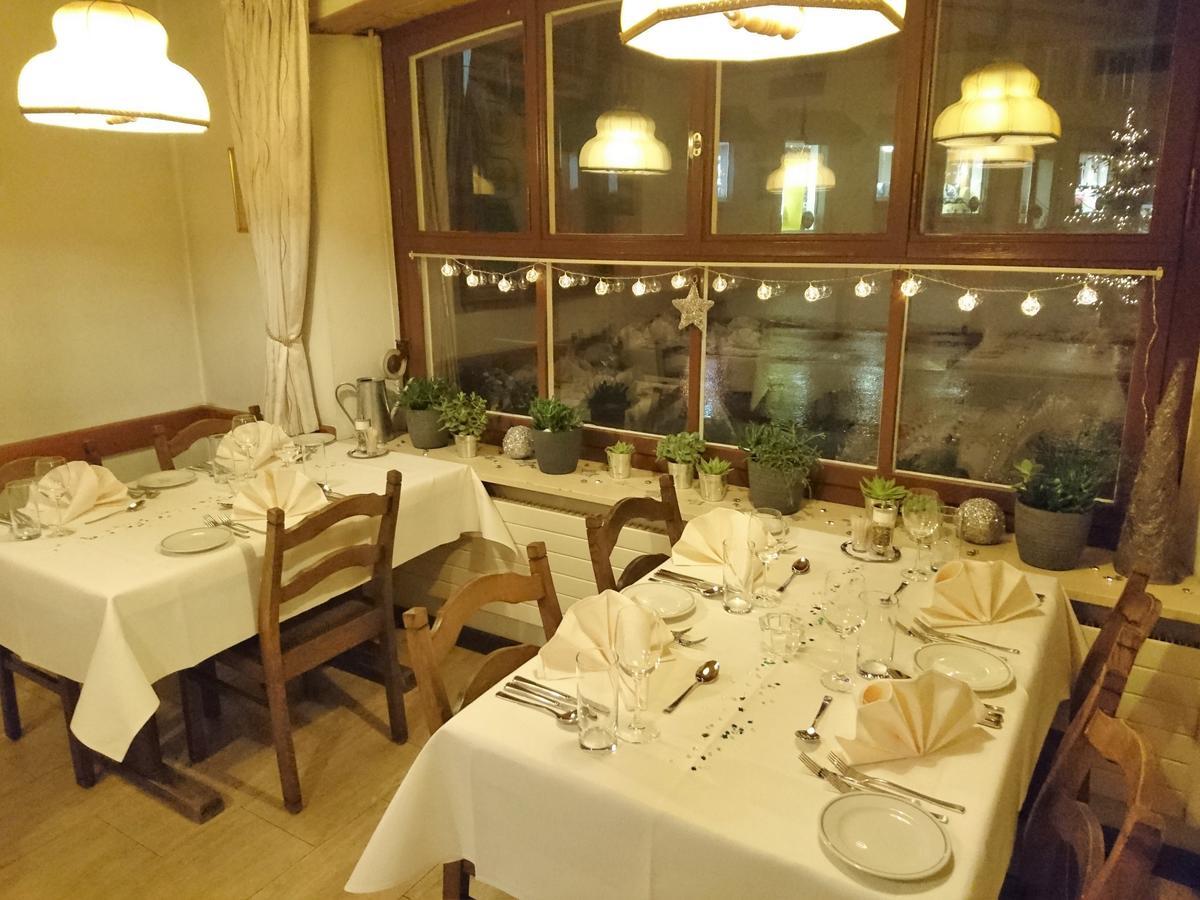 Gasthaus Zum Ochsen Neuhaus Eksteriør bilde